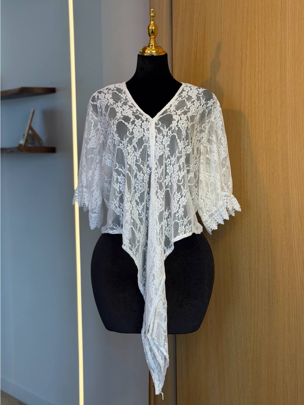 Polly & Esther White Lace Tie Front Kimono Top | Coquette Muse